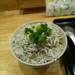 Oysstey - しらす丼