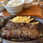 ブロンコ ビリー 高津久末店 - 炭焼きがんこハンバーグランチ（250g）