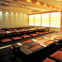 大空間の完全個室は最大60名様！小部屋も繋げて100名様まで対応可能！
