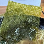 巓 - 海苔。美味しい。好き。緑の海苔。