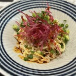 ON the TABLE CHINESE - 