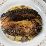 ブーランジェリー スドウ - さつまいもがたっぷり入ったパン！