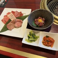 肉の匠 将泰庵 神田店 - 