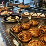 LE CAFE DE L'Officine Universelle Buly A KOBE - 商品を見ながら選べます