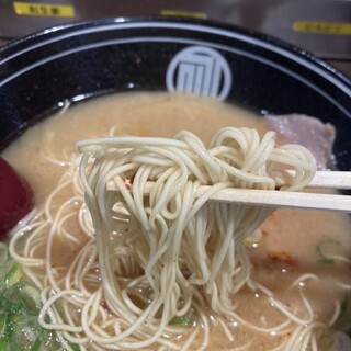 とんこつラーメン専門 八味豚骨_1