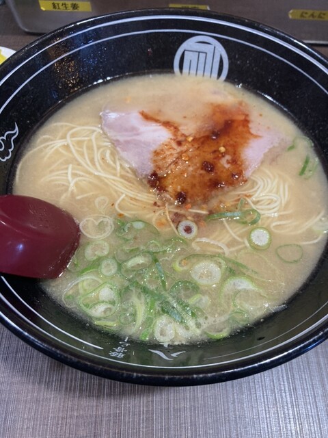 閉店】とんこつラーメン専門 八味豚骨 （はちみとんこつ） - 大久保