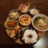 NATURAL CAFE - このお店の人気メニューが
ワンプレートに集約されているらしい

●ナチュカフェワンプレートランチ　1,480円

■11:00〜15:00の提供となる

を注文してみた