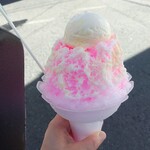港こおり屋 MUGEN - 桃味にアイス＋練乳をトッピングで作ってもらいました(>_<)