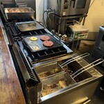 OVERWHELM HAMBURGER & BAR STAND - 