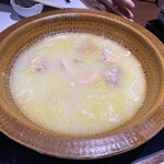 博多水炊き・鶏すき鍋 西新初喜 プラリバ店 - 