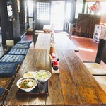 ヨコクラうどん - 素敵な店内