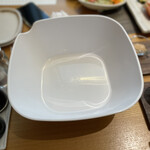 夕庵 - ここに蟹のガラを入れます