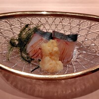 鮨 江藤 - シマアジたたき+メロンマスカルポーネシャーベット
                