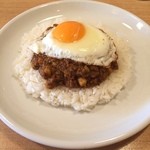 タダカリー - キーマカレー(3種の豆入り)