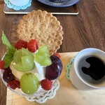 En Cafe - 天然ベリー“エビガライチゴ“今年は豊作だそうです♡
