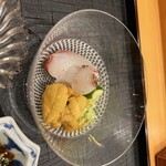 みつき - 生ウニの顔してます。殻から出して時間が経ってない？