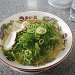 天下一品 - ネギラーメンの１・５玉。