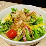 肉の割烹 田村 大通BISSE店 - 一品目
                                『フレッシュサラダ』