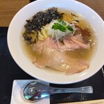 Fishmen - 貝と魚のあら炊き中華そば(朝だけ）