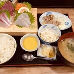 磯丸水産 新宿3丁目店 - 
