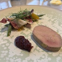 ベージュ アラン・デュカス 東京 - 