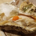 出羽鮨 - 生ガキ、お代わり。