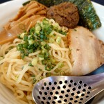 魚骨ラーメン 鈴木さん - 