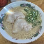 看板の無いラーメン屋 - 料理写真: