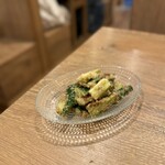 海鮮もんじゃ もすけ - たたききゅうりの梅わさび和え