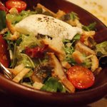 ブション・ドール - シンの燻製入り　リヨン風サラダ　タマゴ添え