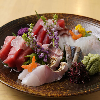 産地直送の生まぐろを堪能
