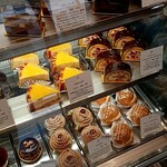 パティスリー イル・プルー・シュル・ラ・セーヌ - 