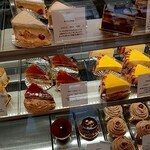 パティスリー イル・プルー・シュル・ラ・セーヌ - 