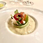 トゥールダルジャン 東京 - 毛蟹と夏野菜のニース風 ブーケサラダ