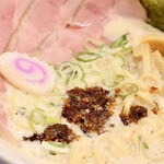 鶏そば 竹内ススル - えび醬を入れて