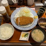 豚かつ専門 とんとん - 