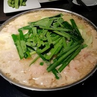 博多もつ鍋 やま中 赤坂店 - もつ鍋（みそ味）2人前（¥2,200×2）