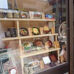 川万 - 川万 店頭ショーケース