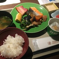 リュクス ダイニング ハプナ - 