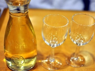 Saizeriya - イタリアワイン（デカンタ）500mlトレビアーノ￥399