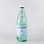 フリホーレス ブリトー&サラダ - サンペレグリノ