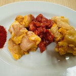 焼肉やっちゃん - ミックスホルモン塩・特製スパイス