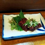 小料理かずよ - くじら刺し（350円）
