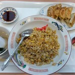 えぞっこ - Cセット（チャーハン＆ギョーザ）980円