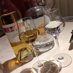 アルティスタ， - 