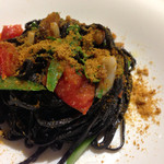 アルティスタ， - イカスミのパスタ