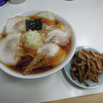 みんみんラーメン - バラチャーシューメン+メンマ皿