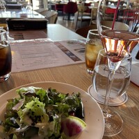 RED ROOM rooftop & grill - 