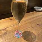 餃子とスパークリング バブルス - 