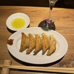 餃子とスパークリング バブルス - 